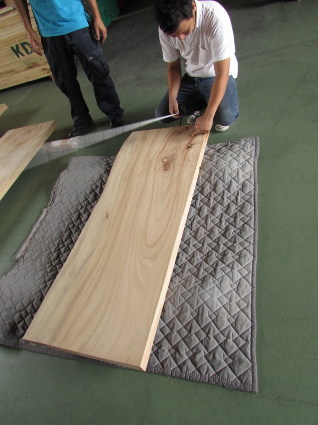 楠（クス）　一枚板