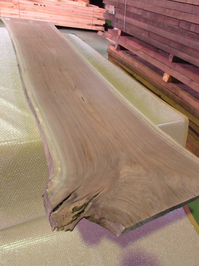 ウォールナット　一枚板