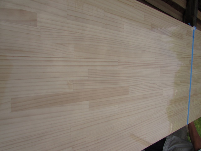 ラジアータパイン　無垢材