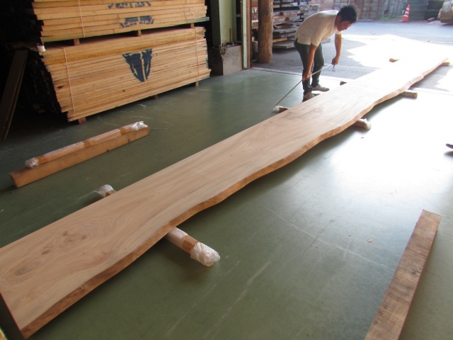 楠（クス）　一枚板