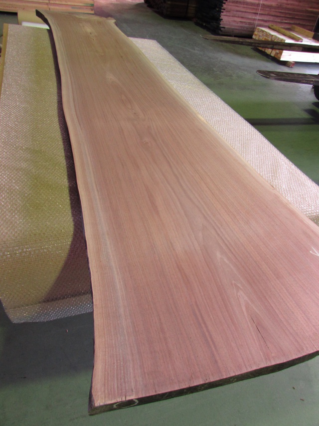 ウォールナット　一枚板