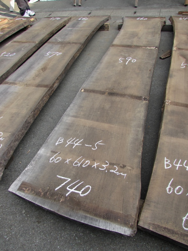 ウォールナット　一枚板