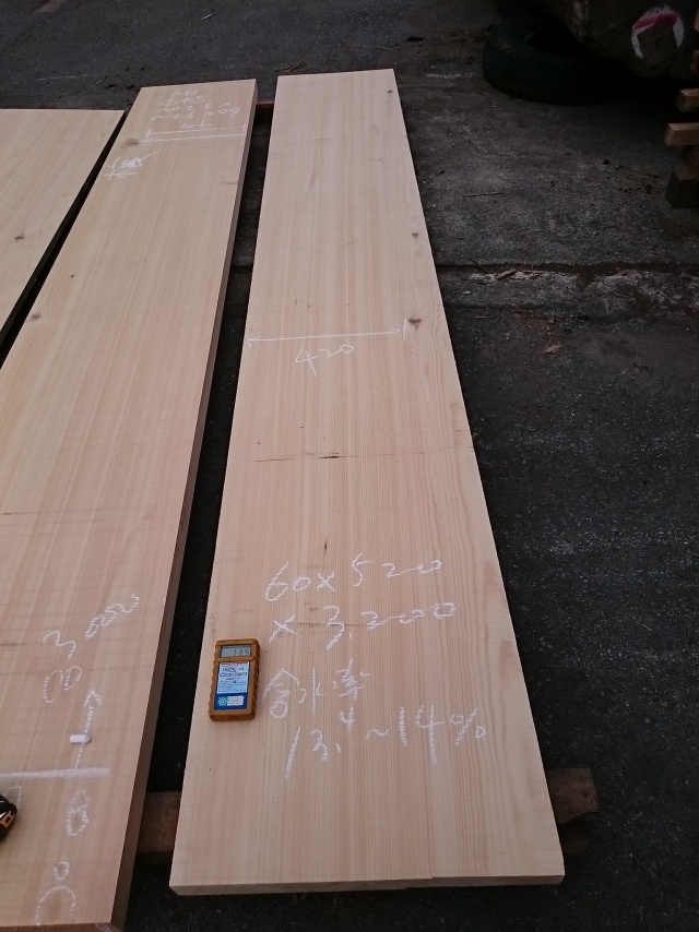 スプルース　一枚板