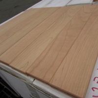 チェリー　ヘリンボーンフローリング