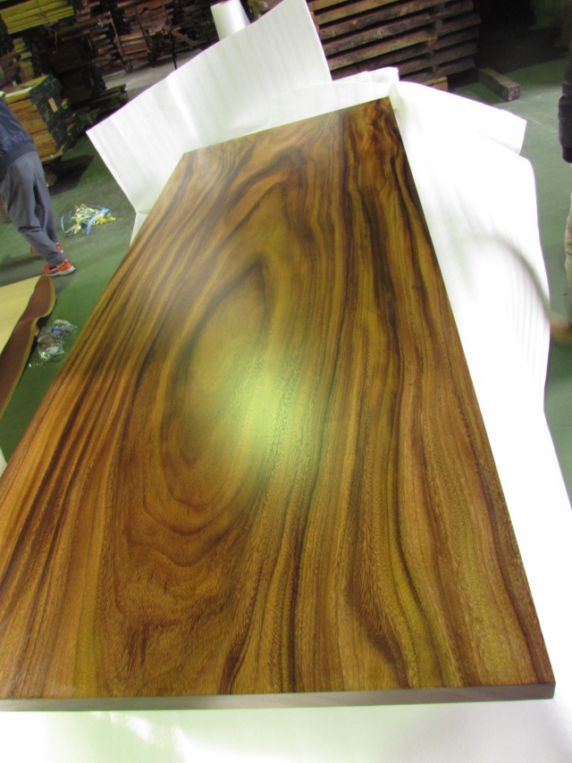 モンキーポッド　一枚板