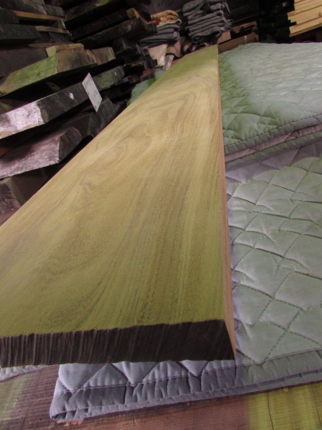 スプルース　一枚板