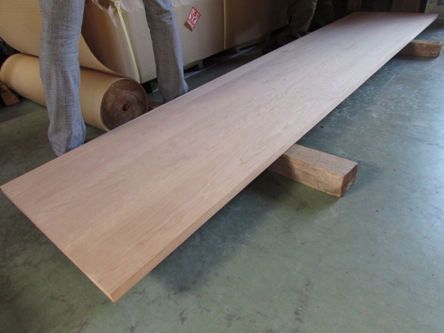 チェリー　無垢材