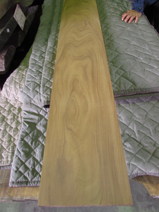 スプルース　一枚板