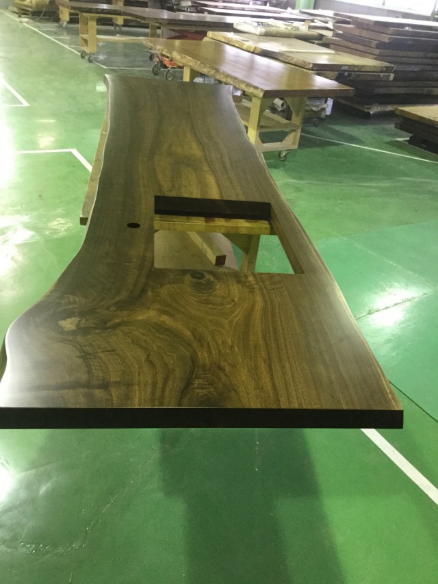 ウォールナット　一枚板