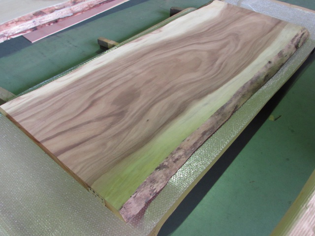 モンキーポッド　一枚板