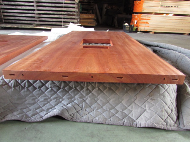 アフリカンマホガニー　一枚板