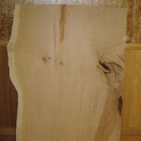 楢（ナラ）　仏壇を畳の上に置く土台用として　【H29.6.9】