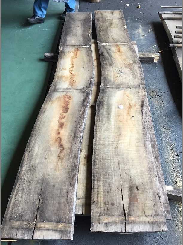 欅（ケヤキ）　無垢材