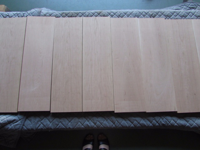 チェリー　無垢材