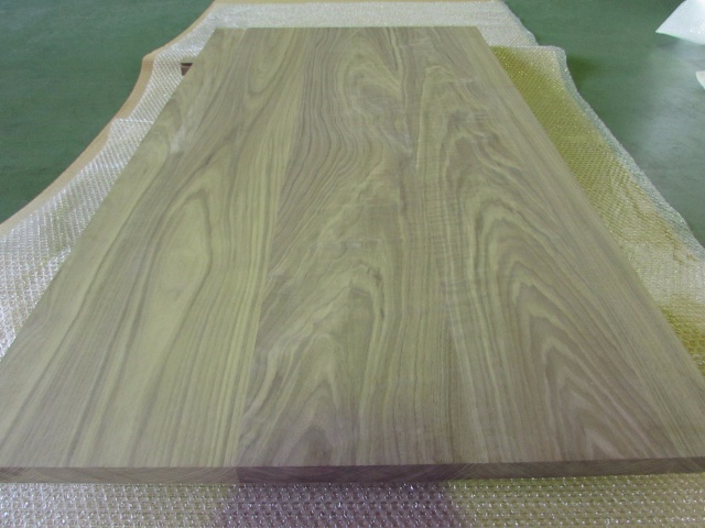 ウォールナット　一枚板