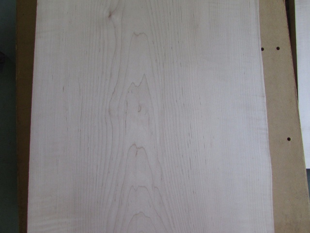 カーリーメープル　一枚板