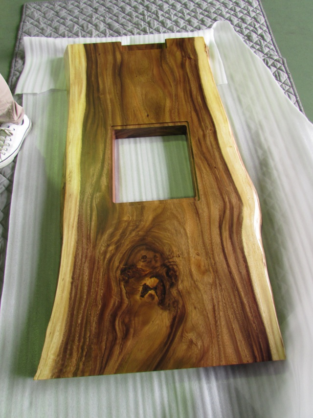 モンキーポッド　一枚板