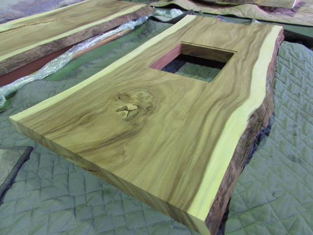 モンキーポッド　一枚板