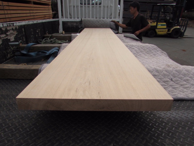 楢（ナラ）　一枚板