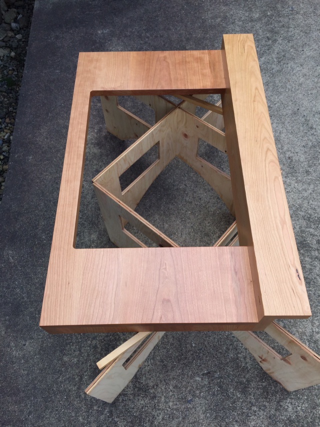 チェリー　無垢材