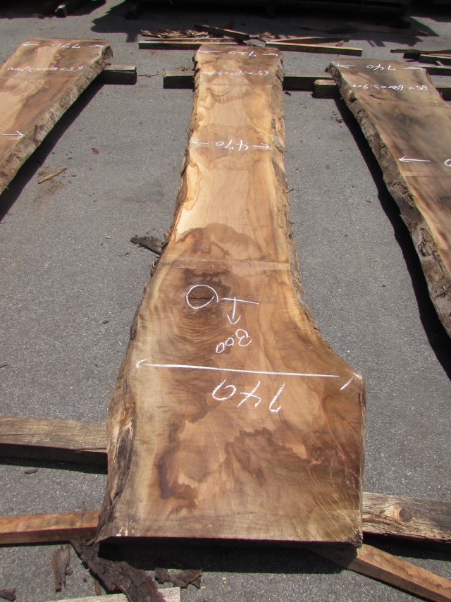 ウォールナット　一枚板