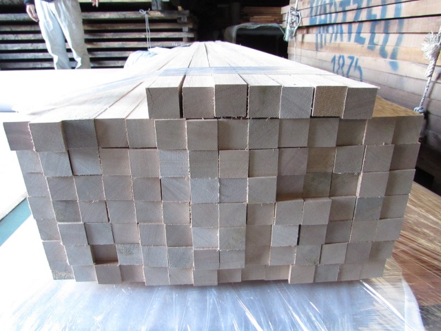 ホワイトセラヤ　無垢材