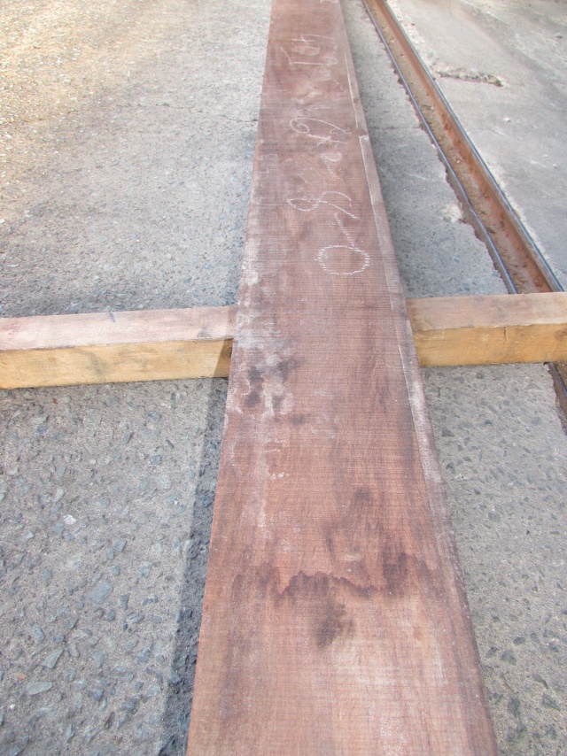 ローズウッド　無垢材