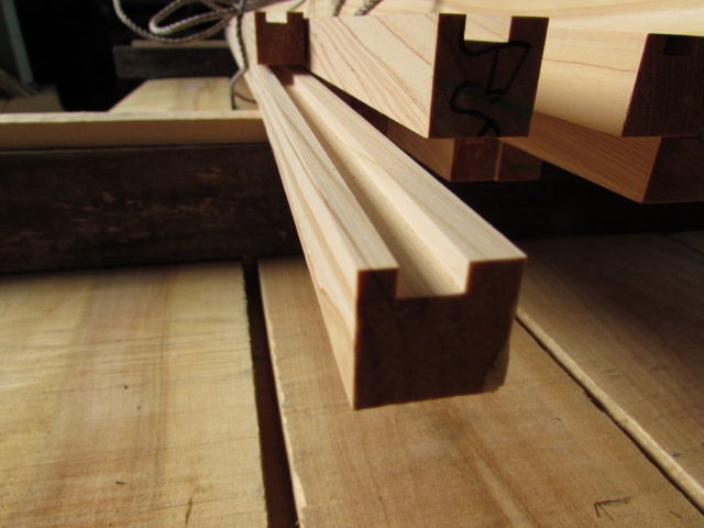 檜（ヒノキ）　無垢材