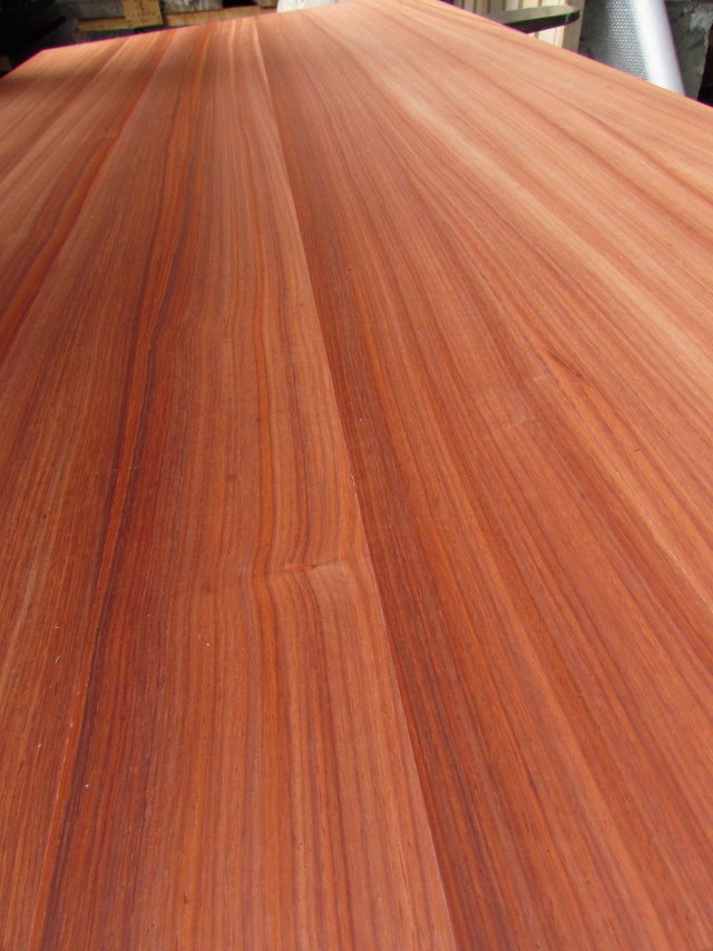 パドゥク　天板