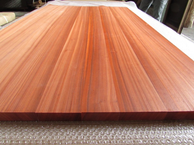 パドゥク　天板板