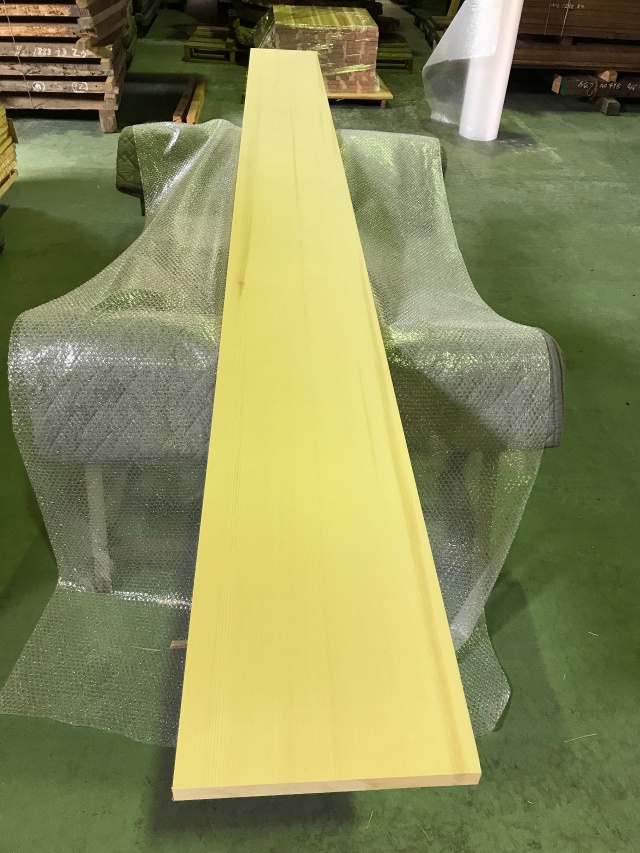 スプルース　一枚板