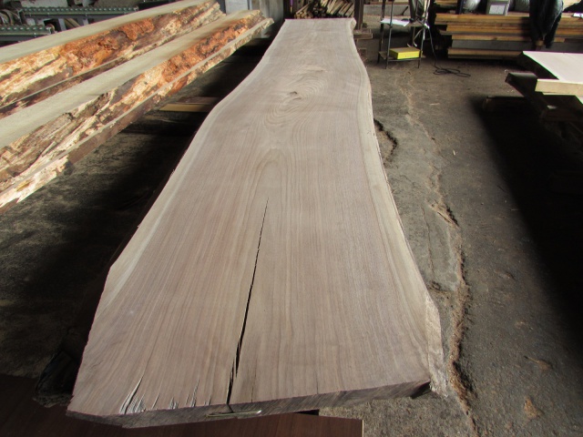 ウォールナット　一枚板