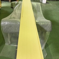 スプルース　飾り棚