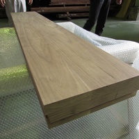 ウォールナット　収納棚用