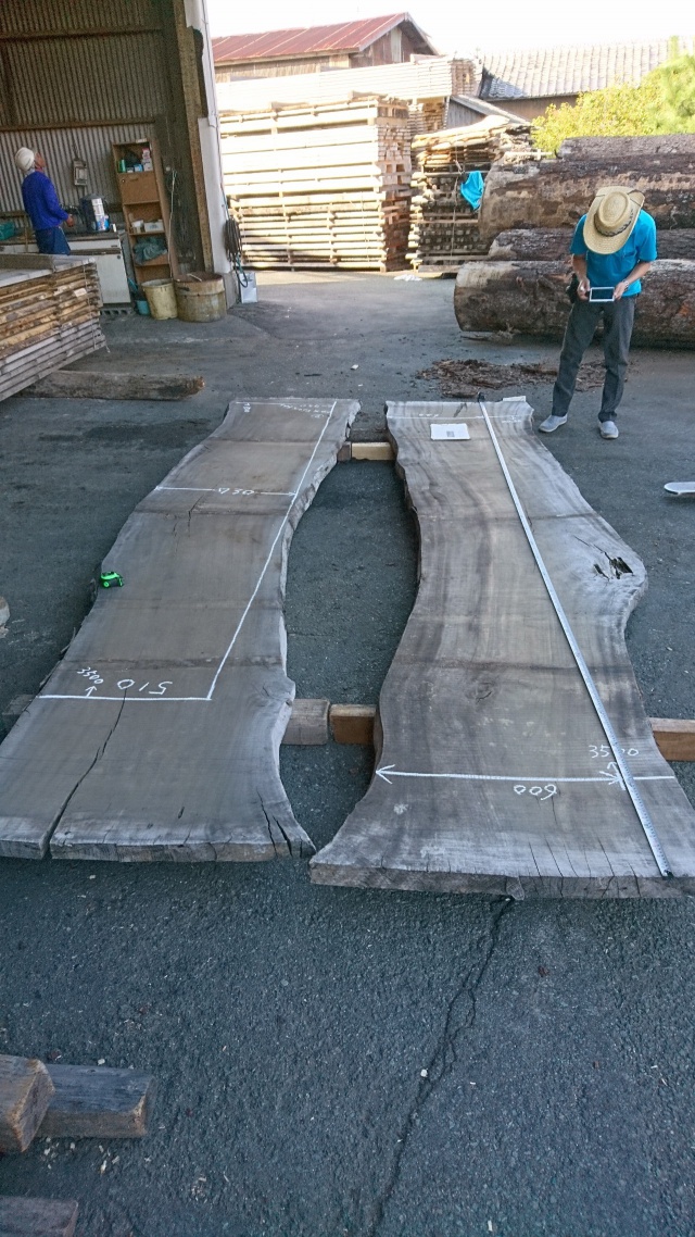 楠（クス）　一枚板