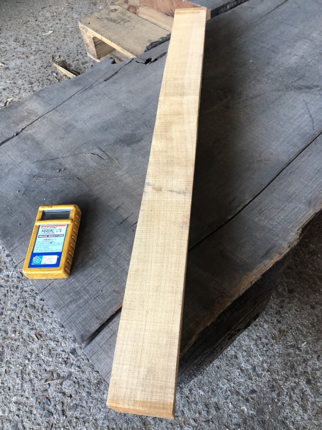 ビーチ　無垢材