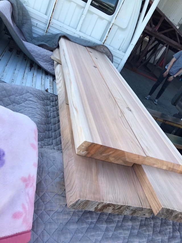 杉（スギ）　一枚板