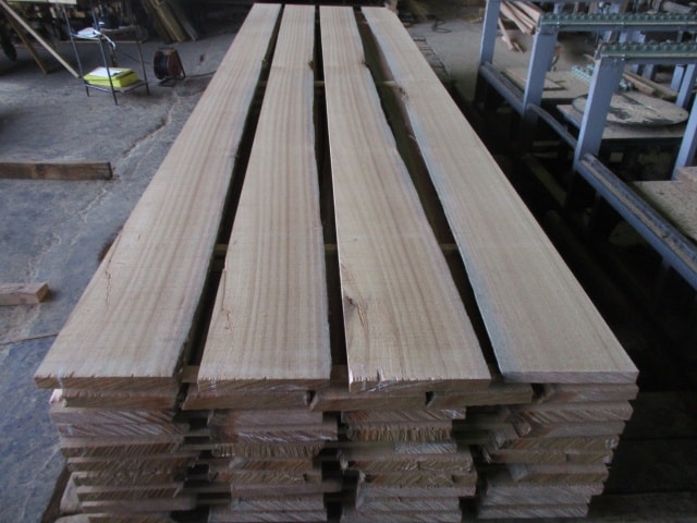 レッドセラヤ　無垢材