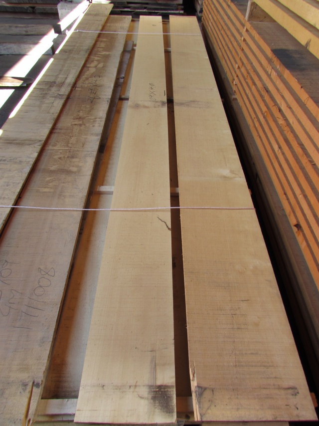 米檜葉（ベイヒバ）　無垢材