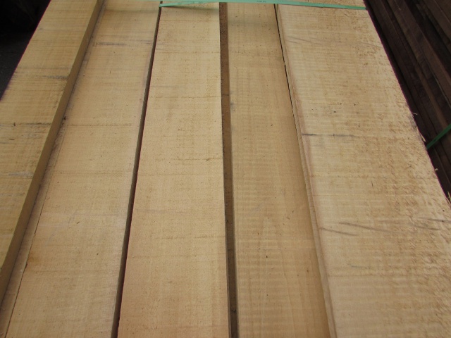 バスウッド　無垢材