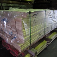 アガチス　建具用材