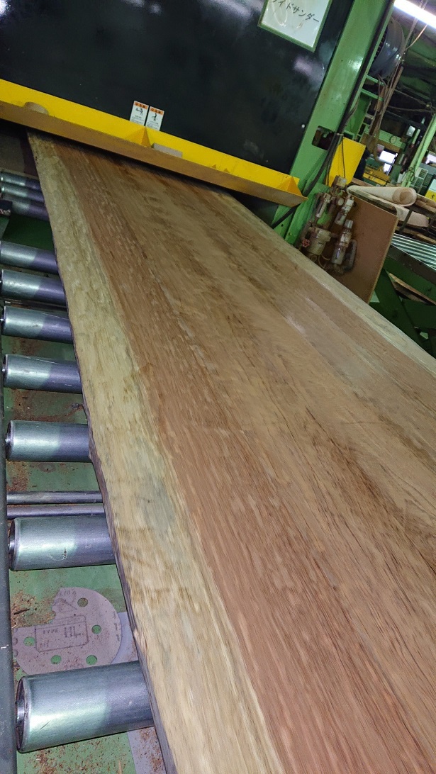 ブビンガ　一枚板