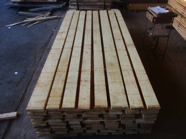 米檜葉（ベイヒバ）　無垢材