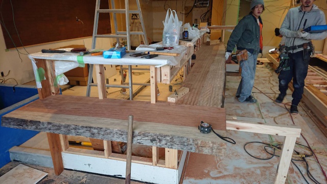 ブビンガ　一枚板