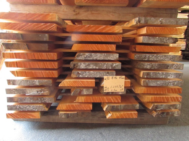 米松（ベイマツ）　無垢材