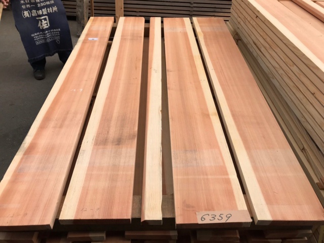 吉野杉（ヨシノスギ）　無垢材