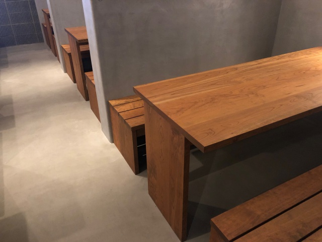 チェリー　無垢材