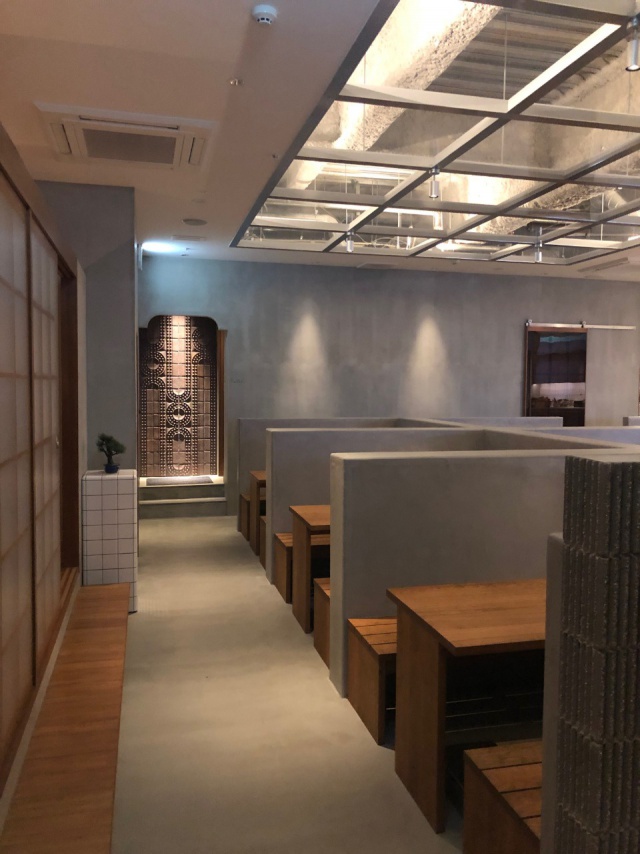 チェリー　無垢材