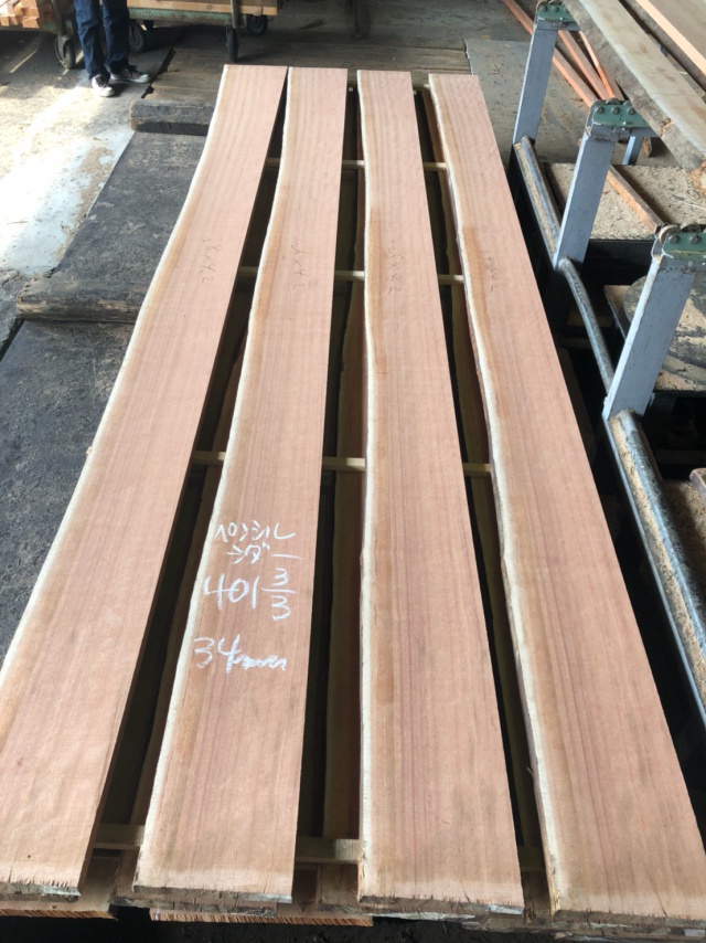 ペンシルシダー　無垢材