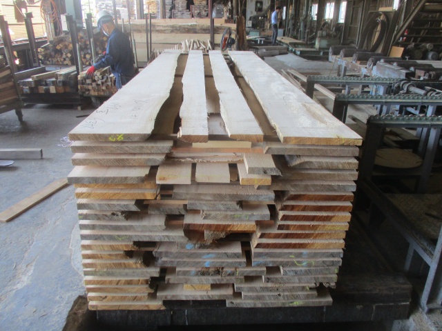 バルサム　無垢材